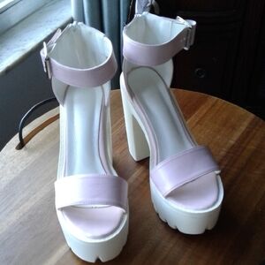 Chic Lavender Platform Heels